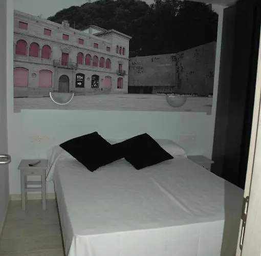 科克斯卡酒店 *